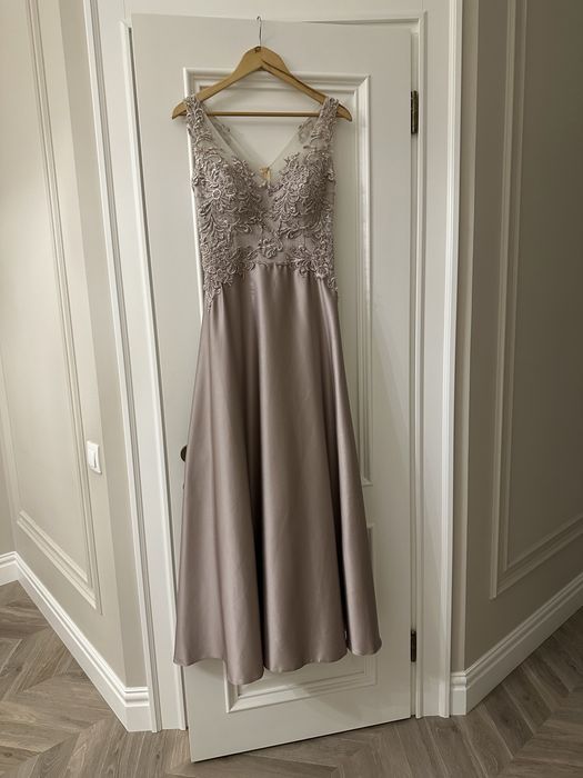 Красивое, вечернее платье