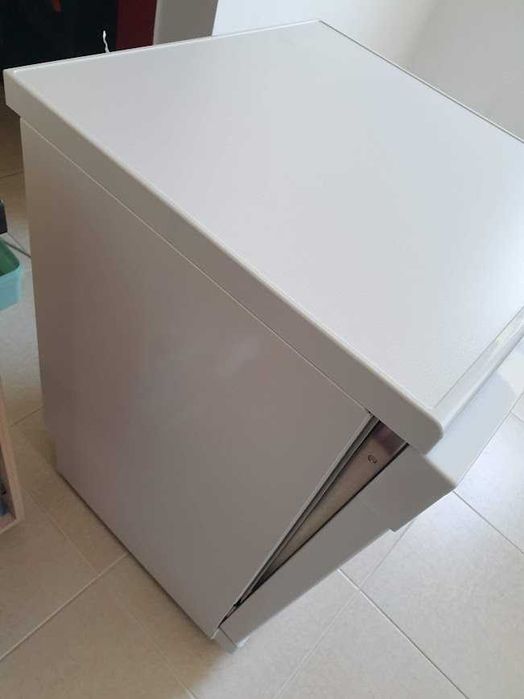 UK - Miele Съдомиялна - 14 Комплекта - Свободностояща - 60см