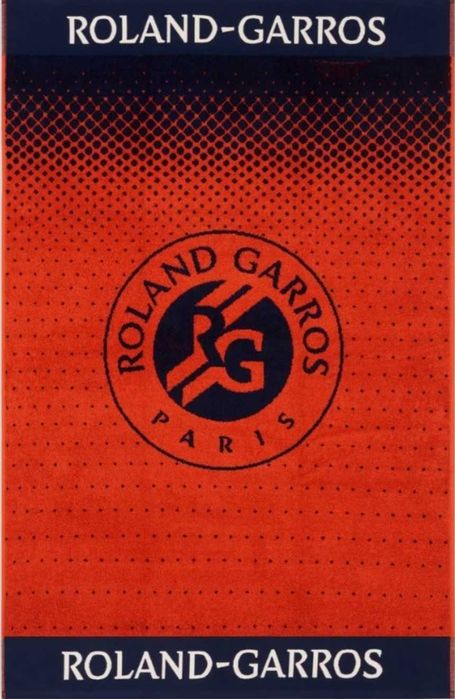 Раници, хавлии, мини ракети за тенис, ключодържатели и други