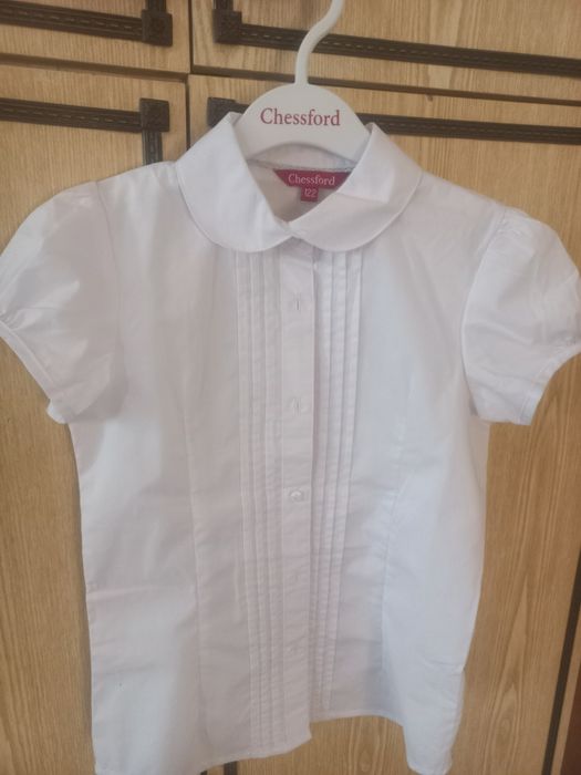 Продам школьную одежду