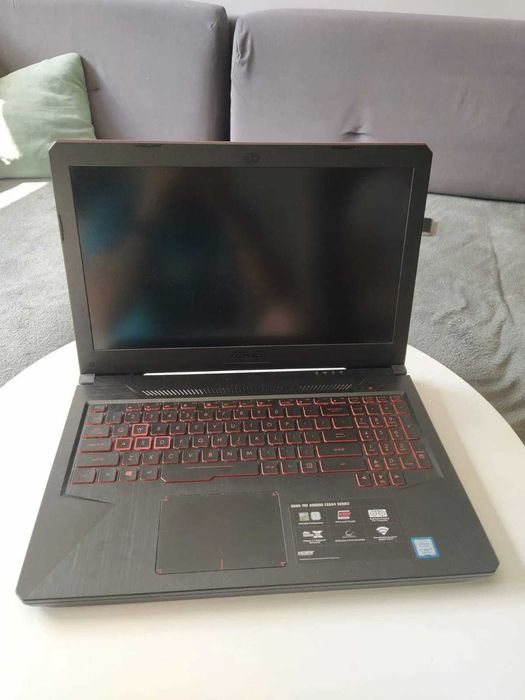 Laptop Gaming Asus TUF 15.6" 8GB DDR4 Nvidia Gtx 1050 SSD 250GB