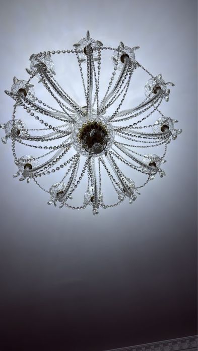 Продается люстра