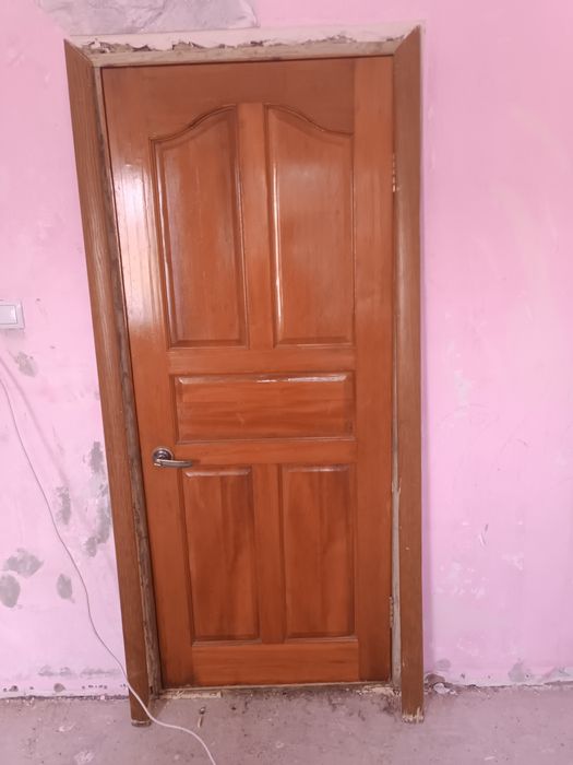 Продам дверь деревянны