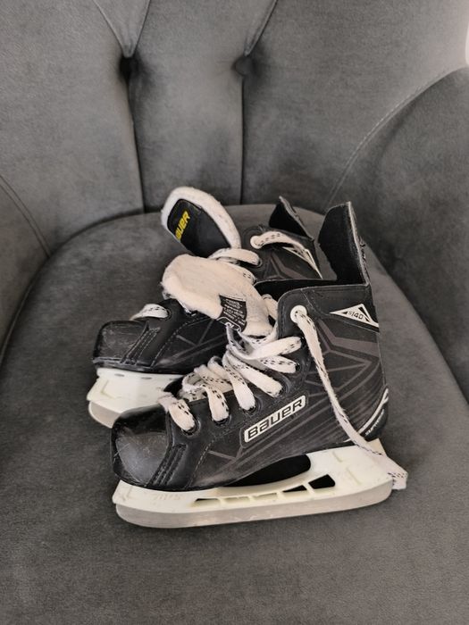 Продаю коньки Bauer Supreme S140 YTH