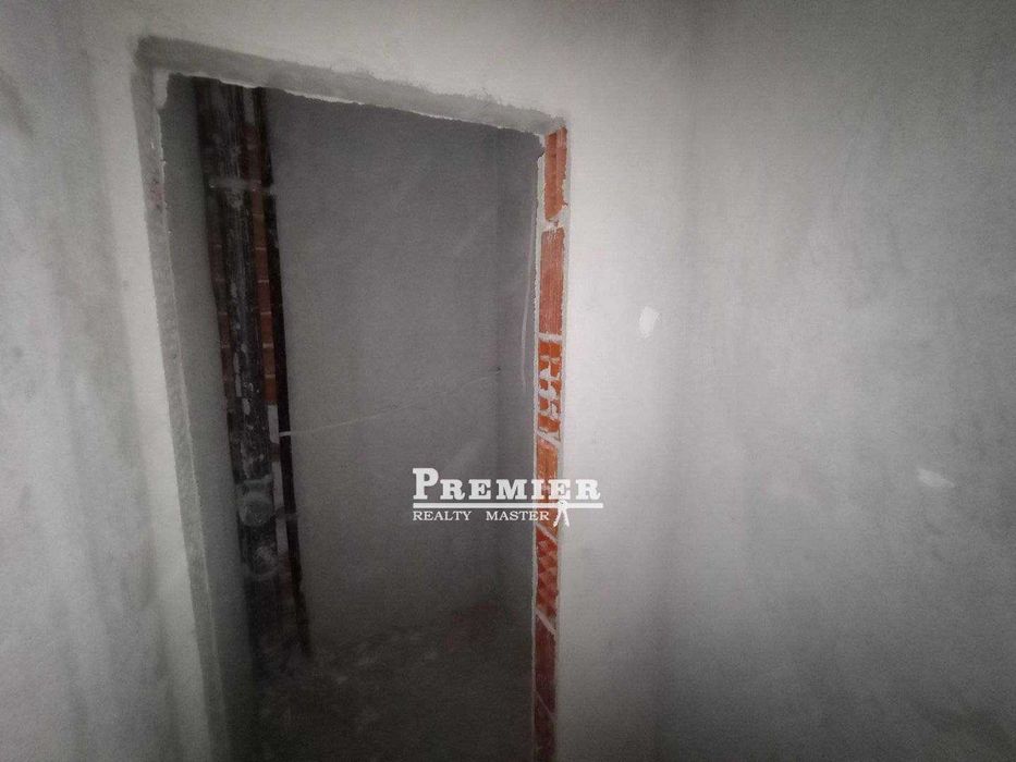 Продава се Едностаен апартамент в Поморие - 20 кв.м за 1350 €/кв.м - Снимка #1