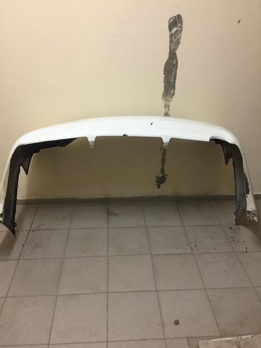 Продам задний бампер тойота Camry 40