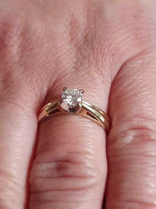 Meriti un cadou unicat diamant natural VVS 0.5ct