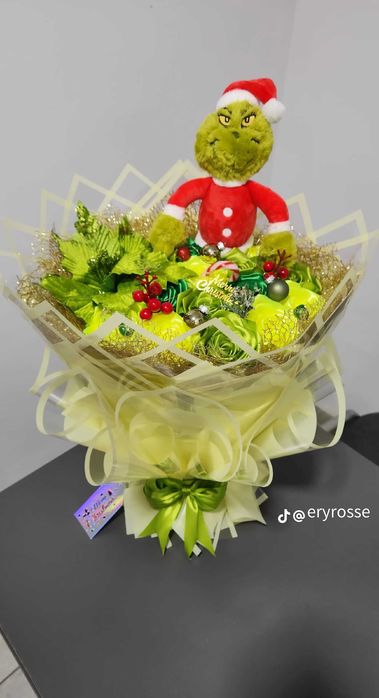 Buchete de trandafiri din satin/sapun