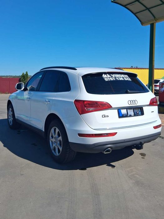 Audi Q5 2.0 TDI 190 CP Automat, Panoramic, Piele, Cârlig, 2 seturi roți