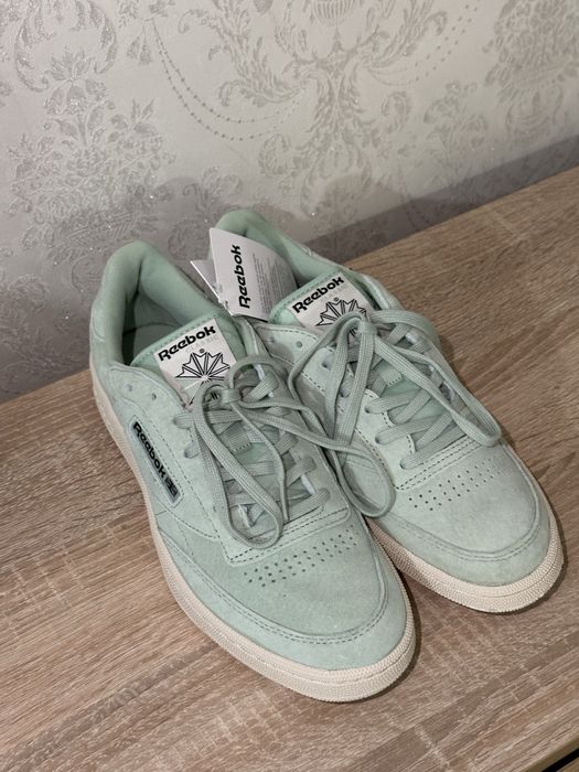 Reebok обувь новые