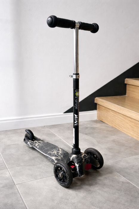 LORELLI Emotion Тротинетка BLACK FLASH