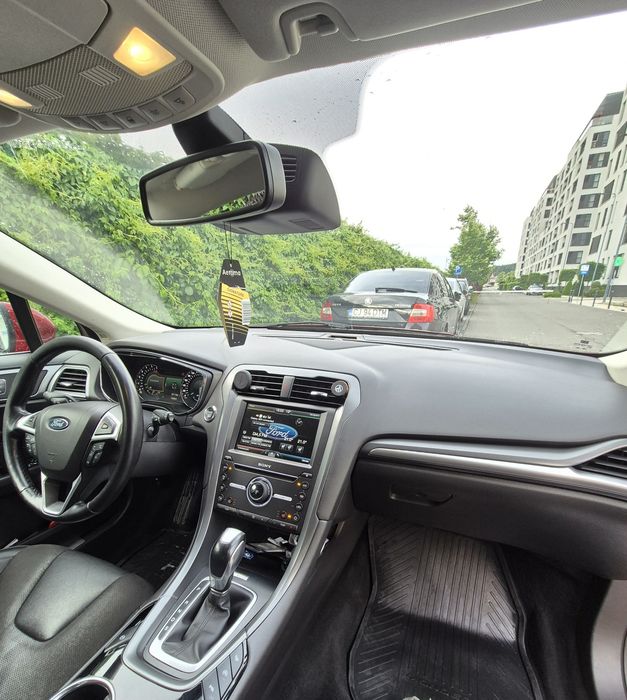 Ford Mondeo 2.0 TDCi / 150 HP / Full LED / ST-Line / POWERSHIFT / Webasto / ACC / Carlig / Alcantara