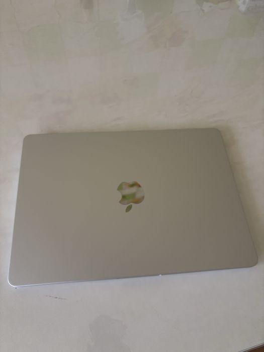 Macbook air 13 m4 16/512 silver