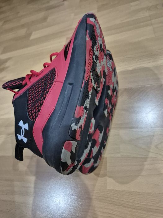 Adidasi Under Armour