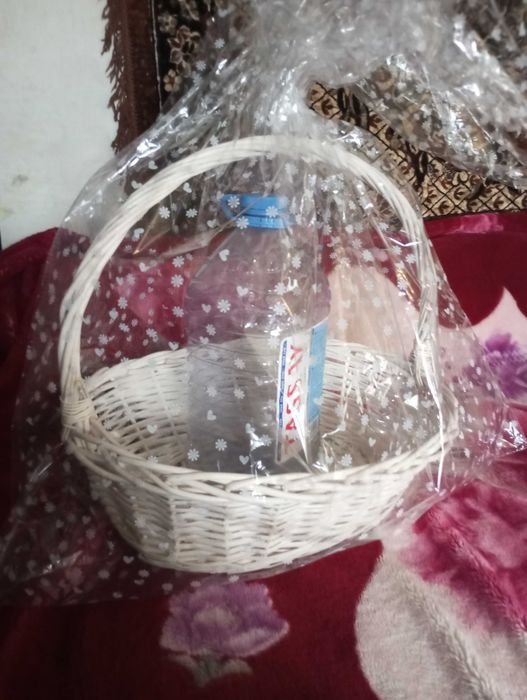 Продам корзину для подарков