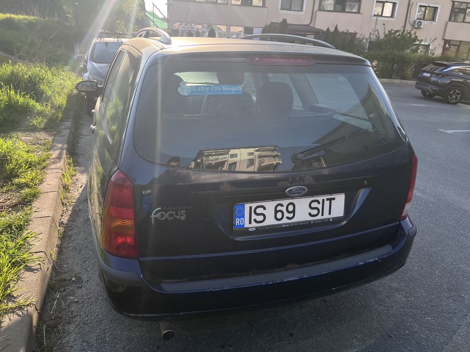 Ford focus 1.6 benzina