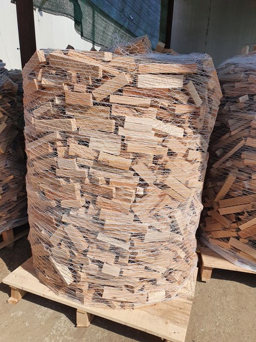 Lemn de foc de fag uscat sau verde livrat la domiciliu