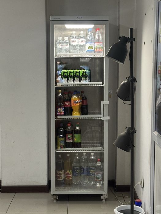 Продам холодильник для напитков.
