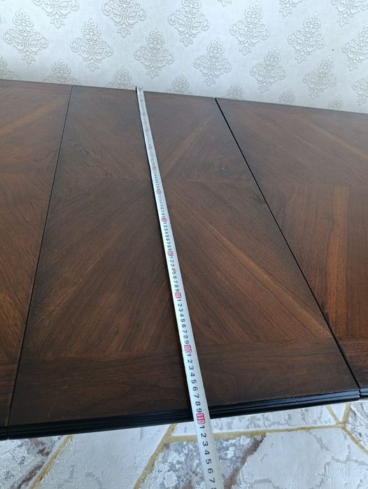 Стол дерево устойчивый