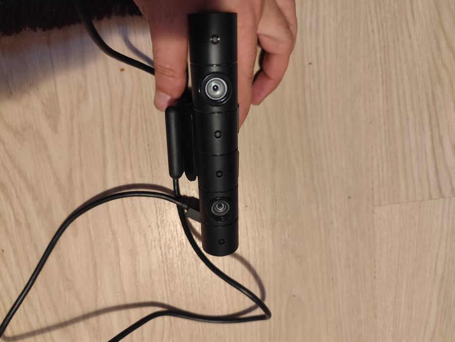 Playstation 4+20 jocuri +3 controlere+camera web