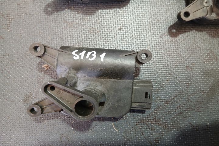 Motoras clapeta aeroterma 3C0907511 0132801370 3C0907511 0132801370 V