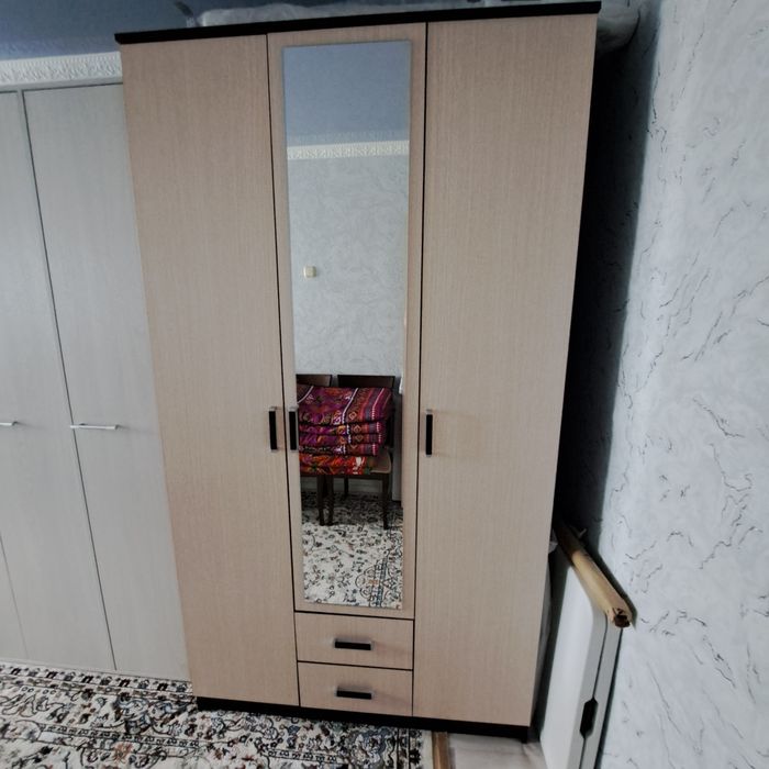 Продам шкаф б/у  за 60000