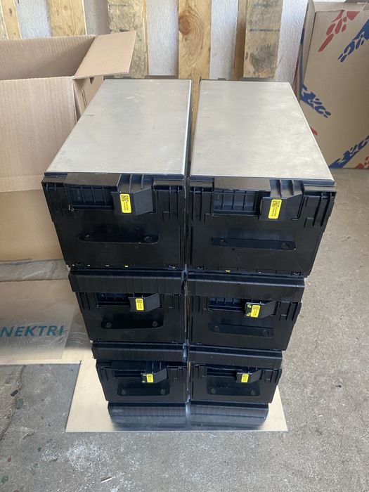 Батерии за електромобили и соларни инсталации