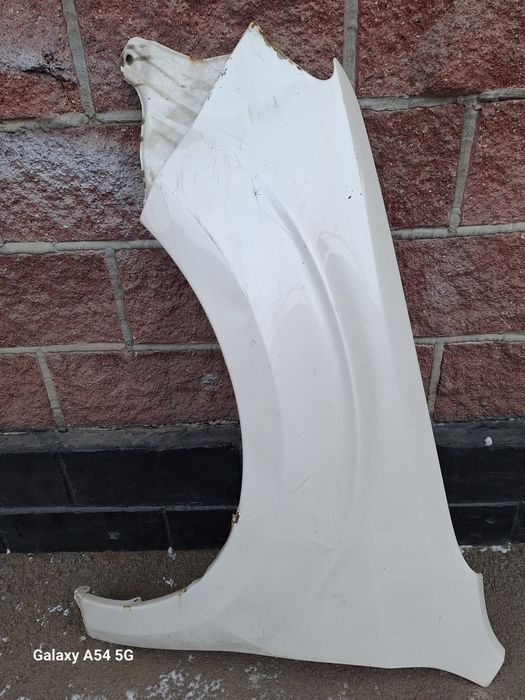 Крыло левое Субару Форестер от