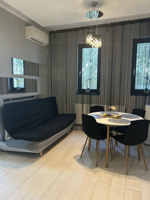 Inchiriez apartament 2 camere Mamaia Nord