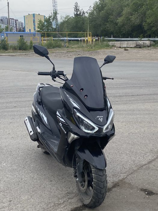 Скутер maxi 180 куб