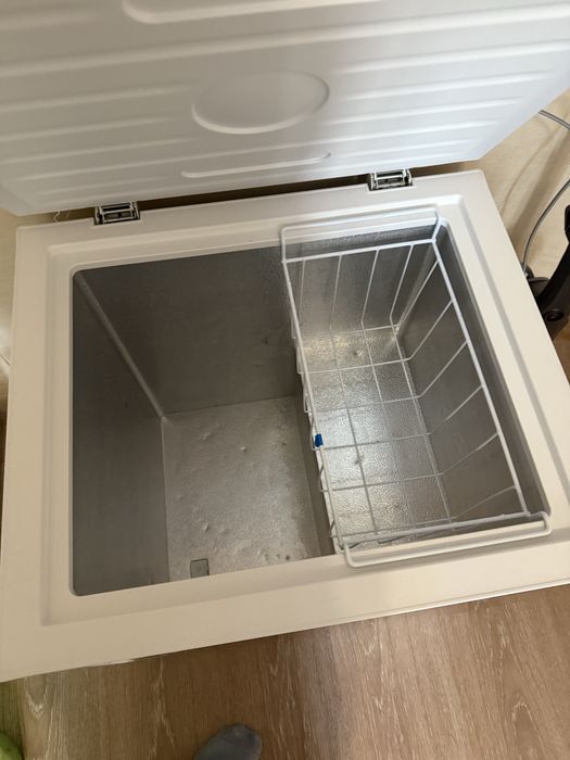 Продам морозильник почти новое