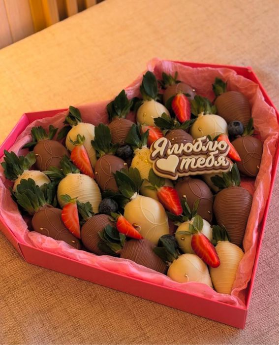 клубника в шоколаде