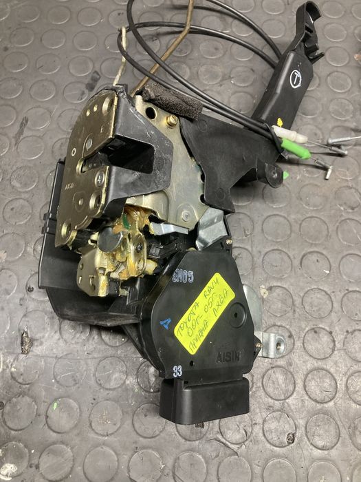 Брава/Брави лява и дясна за тойота рав4/Toyota rav4 00-05г