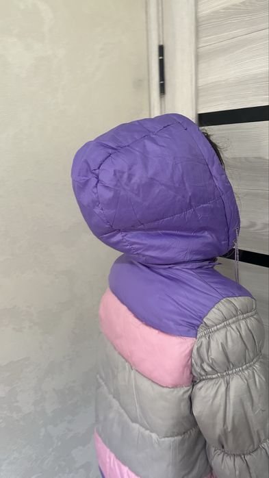 куртка детская 7-10 лет , без изъянов, теплая, шапка снимается