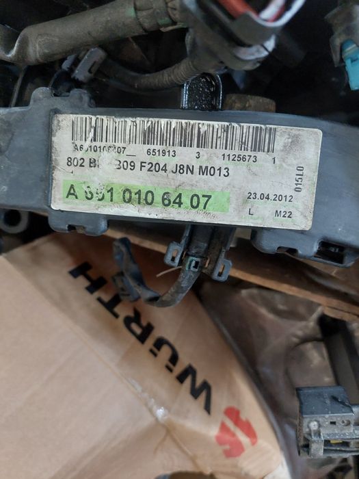 Двигатели Мерцедес 651 и 642 на части