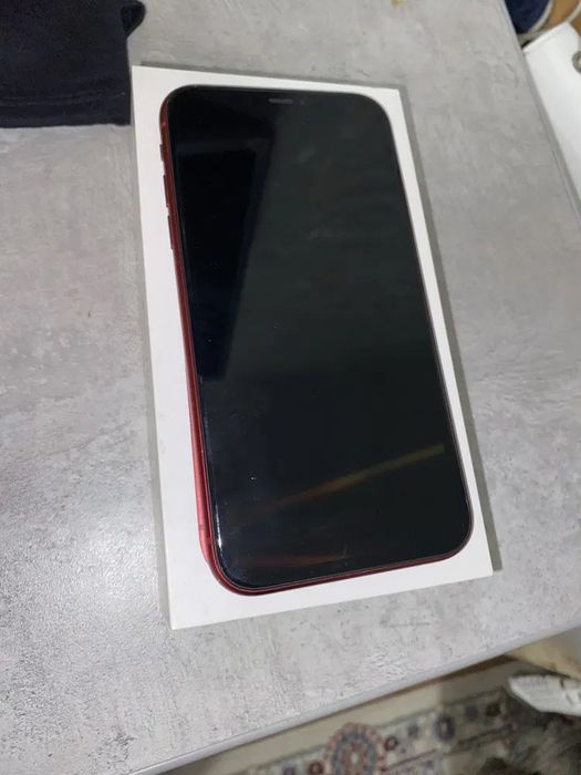 Продам iPhone 11 128 ГБ айфон 11