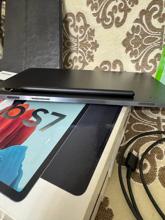 Продам samsung galaxy tab S7