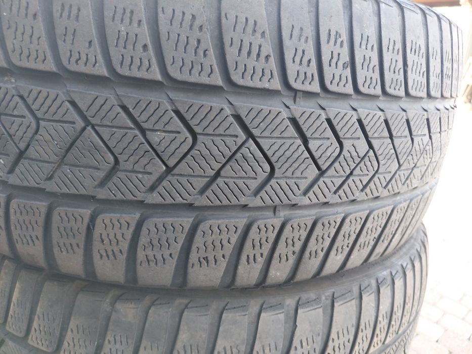 235/35/20" pirelli 4бр.гуми