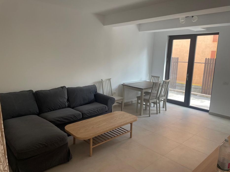 Vilă P+2E  de inchiriat