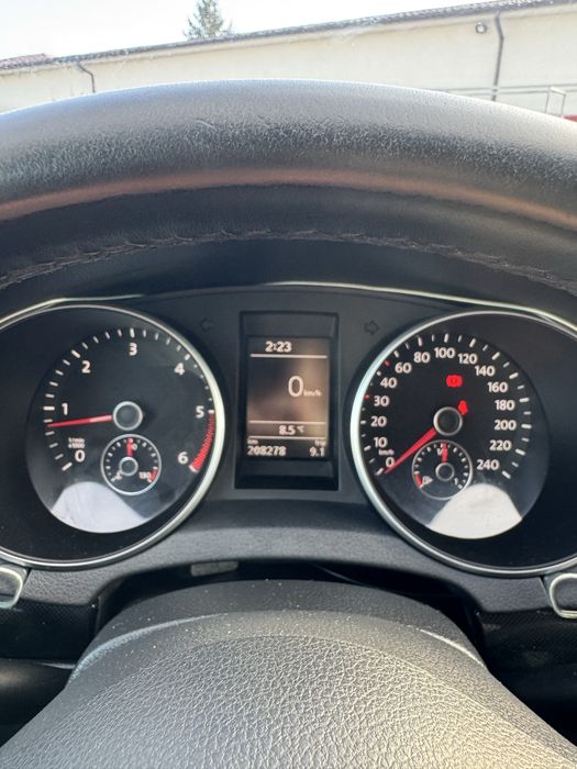 VOLKSWAGEN Golf 2010 — imagine 5