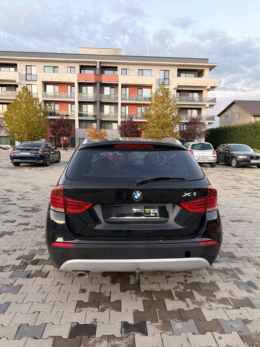 BMW X1 2011 — imagine 3