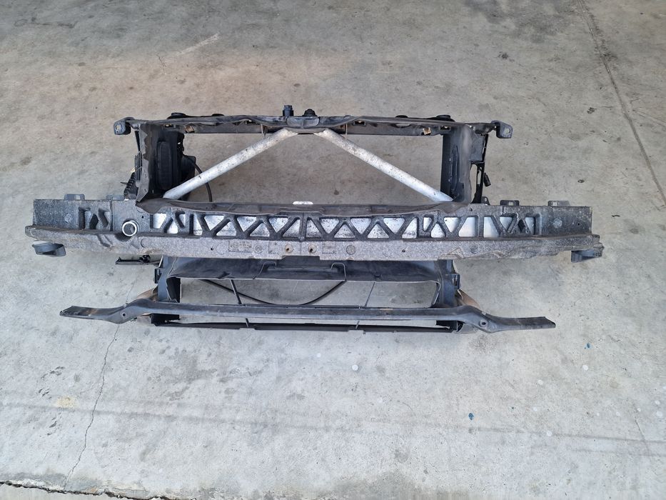 Trager complet  fara radiatoare  bmw f30 f31 m pachet sau standard