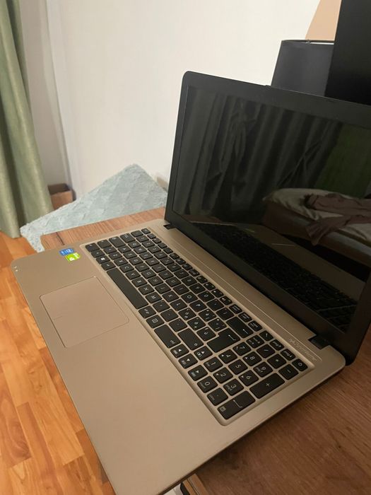 Laptop asus cu geforce 920