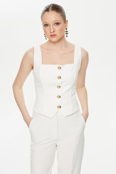 Бял топ BSB Fashion