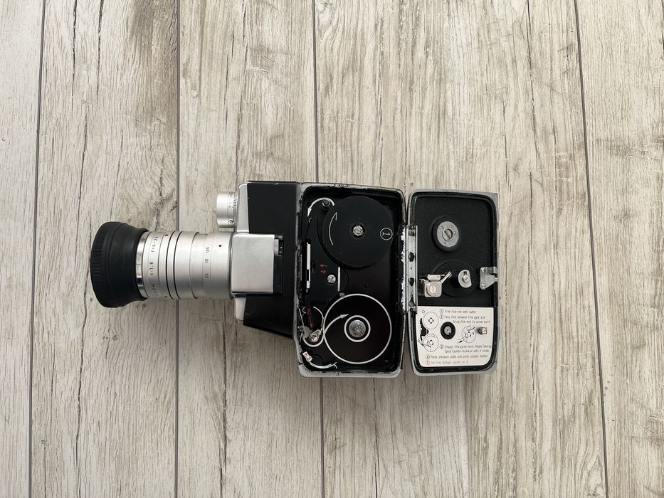 Ретро видеокамера Yashica UL