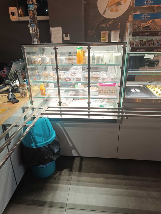 Топли Бен Мари и хладилни витрини за бързо хранене - по поръчка