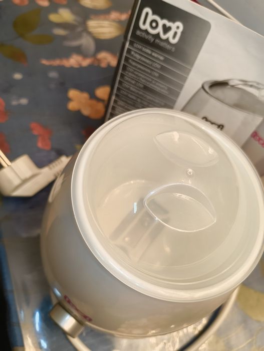 Устройството за подгряване на бебешка храна