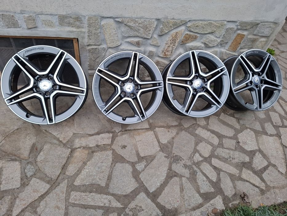 19 AMG Mercedes  W247