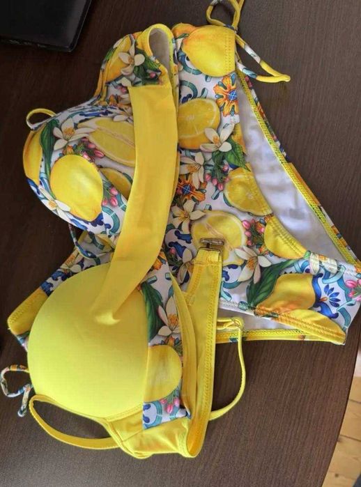 costum de baie pentru femei