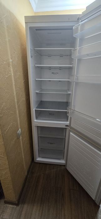 Продаю Холодильник